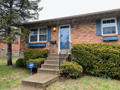 1090 Meadowind Ct, Cincinnati, OH 45231 photo 1