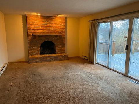 1090 Meadowind Ct, Cincinnati, OH 45231 photo 2