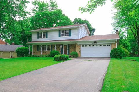 7659 Trailwind Dr, Montgomery, OH 45242 photo 2
