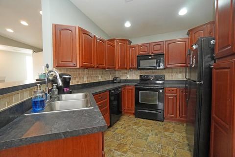 7662 Bridge Point Dr, Cincinnati, OH 45248 photo 8