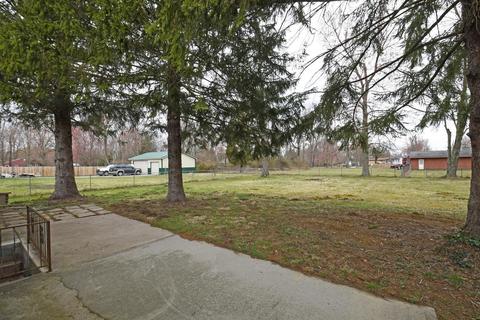 596 Sonny Ln, Cincinnati, OH 45244 photo 23