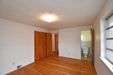 596 Sonny Ln, Cincinnati, OH 45244 photo 12