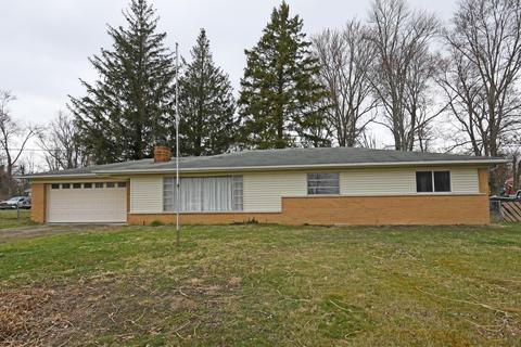 596 Sonny Ln, Cincinnati, OH 45244 photo 1