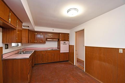 596 Sonny Ln, Cincinnati, OH 45244 photo 7