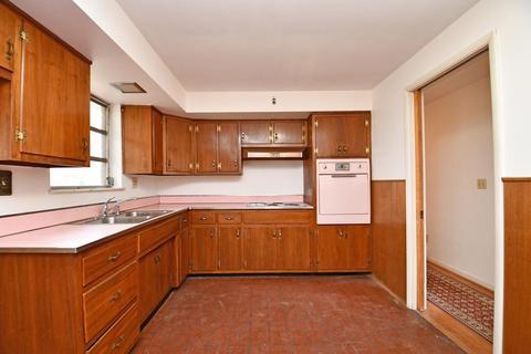 596 Sonny Ln, Cincinnati, OH 45244 photo 8