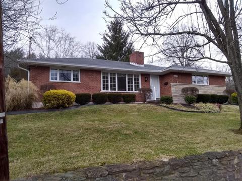 220 E Charles St, Batavia, OH 45103 photo 1