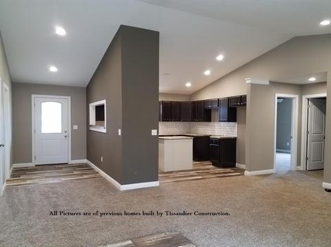 533 Mill St, Blanchester, OH 45107 photo 4
