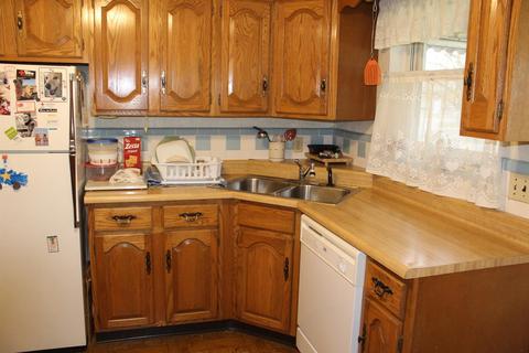 429 Kitty Ln, Cincinnati, OH 45238 photo 5