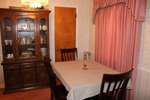 429 Kitty Ln, Cincinnati, OH 45238 photo 4