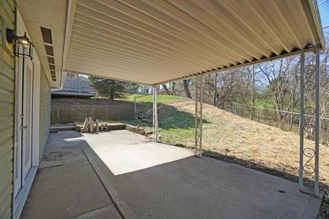 945 Beechmeadow Ln, Cincinnati, OH 45238 photo 18