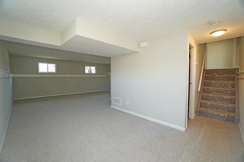 945 Beechmeadow Ln, Cincinnati, OH 45238 photo 13