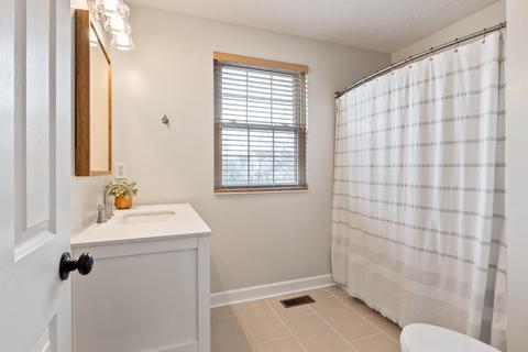 1172 Glen Echo Ln, Loveland, OH 45140 photo 29