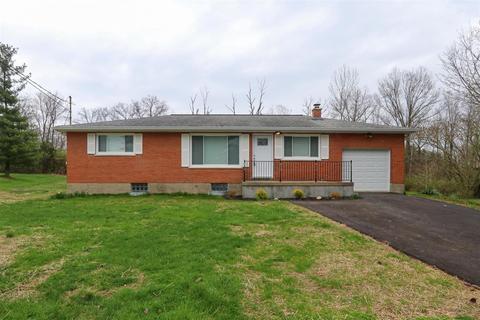 1056 Riddle Rd, Batavia, OH 45103 photo 1