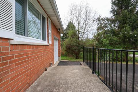 1056 Riddle Rd, Batavia, OH 45103 photo 3