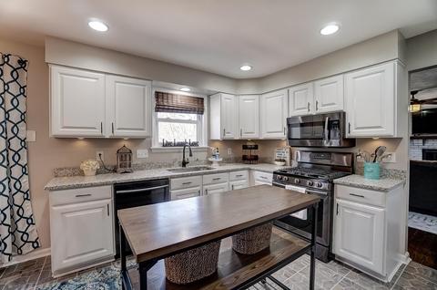 9735 Streambrook Dr, Cincinnati, OH 45231 photo 12