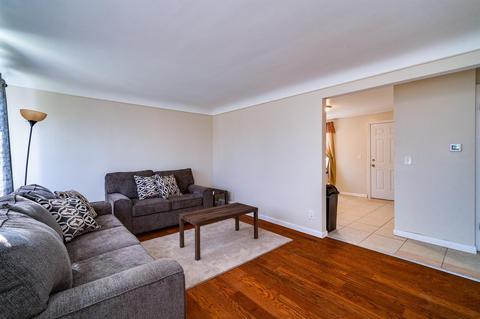 8345 Bobolink Ave, Cincinnati, OH 45231 photo 5