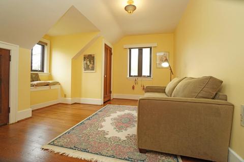 848 Dunore Rd, Cincinnati, OH 45220 photo 24