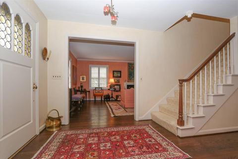 24 Elmhurst Pl, Cincinnati, OH 45208 photo 4