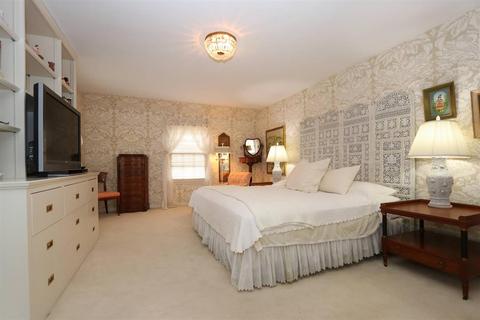 24 Elmhurst Pl, Cincinnati, OH 45208 photo 21