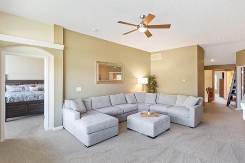 6660 Adena Cir, Hamilton Township, OH 45039 photo 4