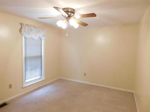 1358 Forester Dr, Cincinnati, OH 45240 photo 8