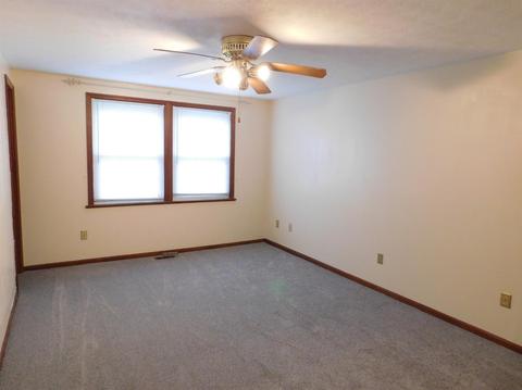 1358 Forester Dr, Cincinnati, OH 45240 photo 5