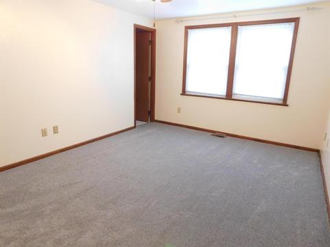 1358 Forester Dr, Cincinnati, OH 45240 photo 6
