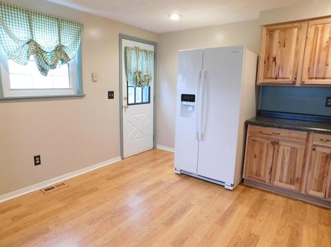 1358 Forester Dr, Cincinnati, OH 45240 photo 14