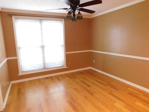 1358 Forester Dr, Cincinnati, OH 45240 photo 12