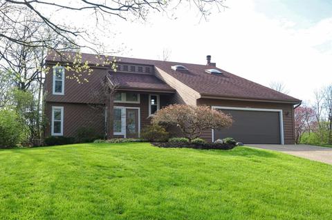 9554 Benchmark Ln, Blue Ash, OH 45242 photo 1