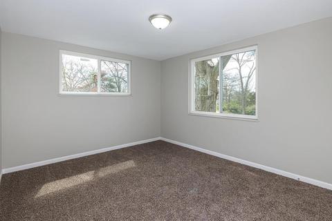 11 Bachman St, Greenhills, OH 45218 photo 14