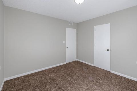 11 Bachman St, Greenhills, OH 45218 photo 13