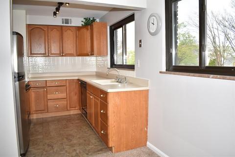 1010 Hempstead Dr, Cincinnati, OH 45231 photo 11