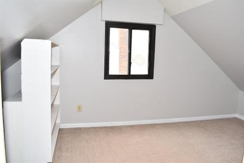 1010 Hempstead Dr, Cincinnati, OH 45231 photo 26