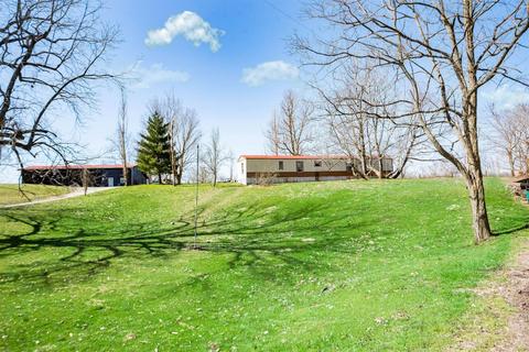 9146 Chicken Hollow Rd, Byrd Twp, OH 45167 photo 2