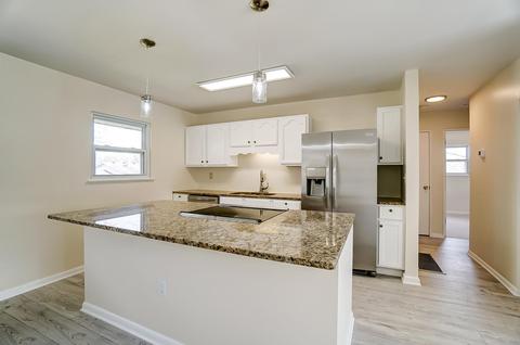 11376 Kenn Rd, Forest Park, OH 45240 photo 4