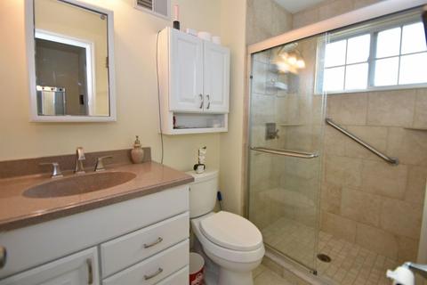 451 Stonehearst Ln, Cincinnati, OH 45231 photo 14