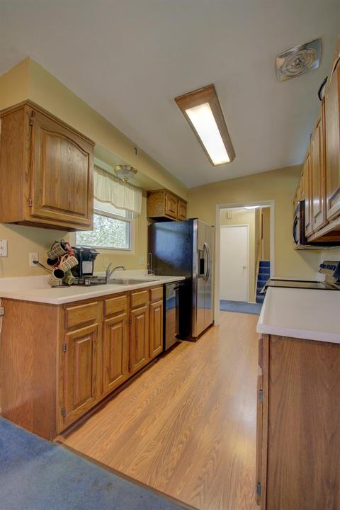 9068 Arrowhead Ct, Cincinnati, OH 45231 photo 4