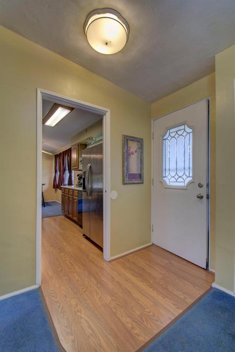 9068 Arrowhead Ct, Cincinnati, OH 45231 photo 3