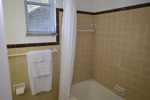 6841 Marvin Ave, North College Hill, OH 45224 photo 12