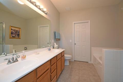 949 Lost Xing, Cincinnati, OH 45231 photo 18