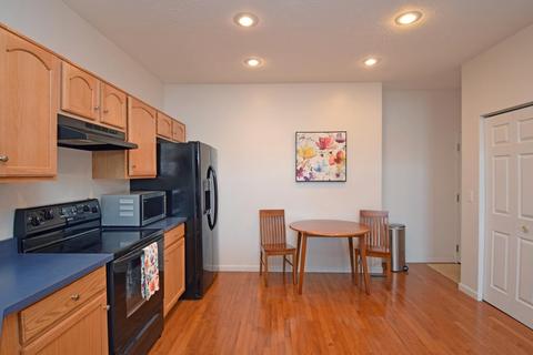 949 Lost Xing, Cincinnati, OH 45231 photo 6