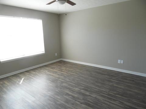 275 Ihle Dr, Cincinnati, OH 45238 photo 9