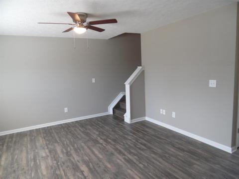 275 Ihle Dr, Cincinnati, OH 45238 photo 3