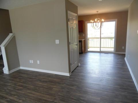 275 Ihle Dr, Cincinnati, OH 45238 photo 4