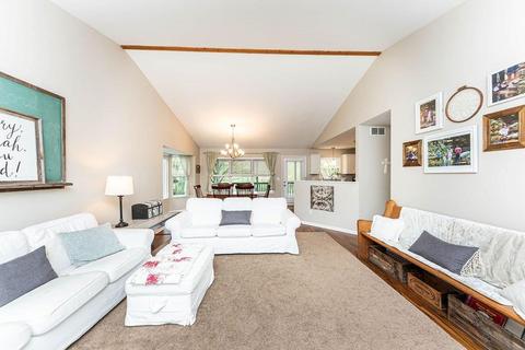 112 Buffalo Dr, Sardinia, OH 45171 photo 3