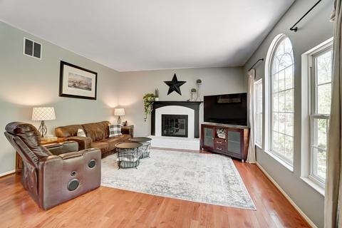 795 Dorgene Ln, Cincinnati, OH 45244 photo 4