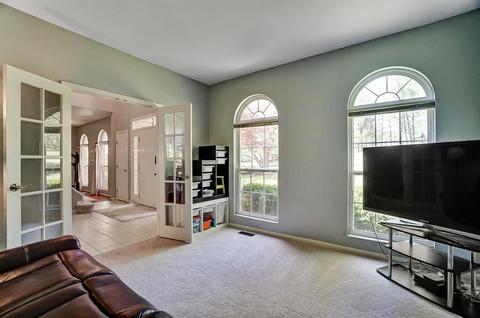 795 Dorgene Ln, Cincinnati, OH 45244 photo 3