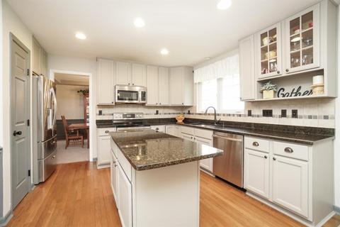 5069 Fieldside Dr, Cincinnati, OH 45244 photo 4