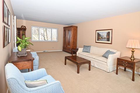 9555 Bluewing Ter, Blue Ash, OH 45241 photo 6